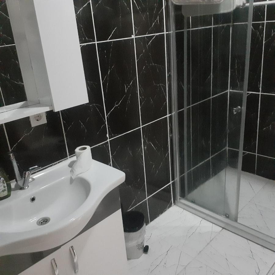 Apartment Enka House